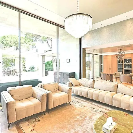 度假居 Location New 5 Bedrooms